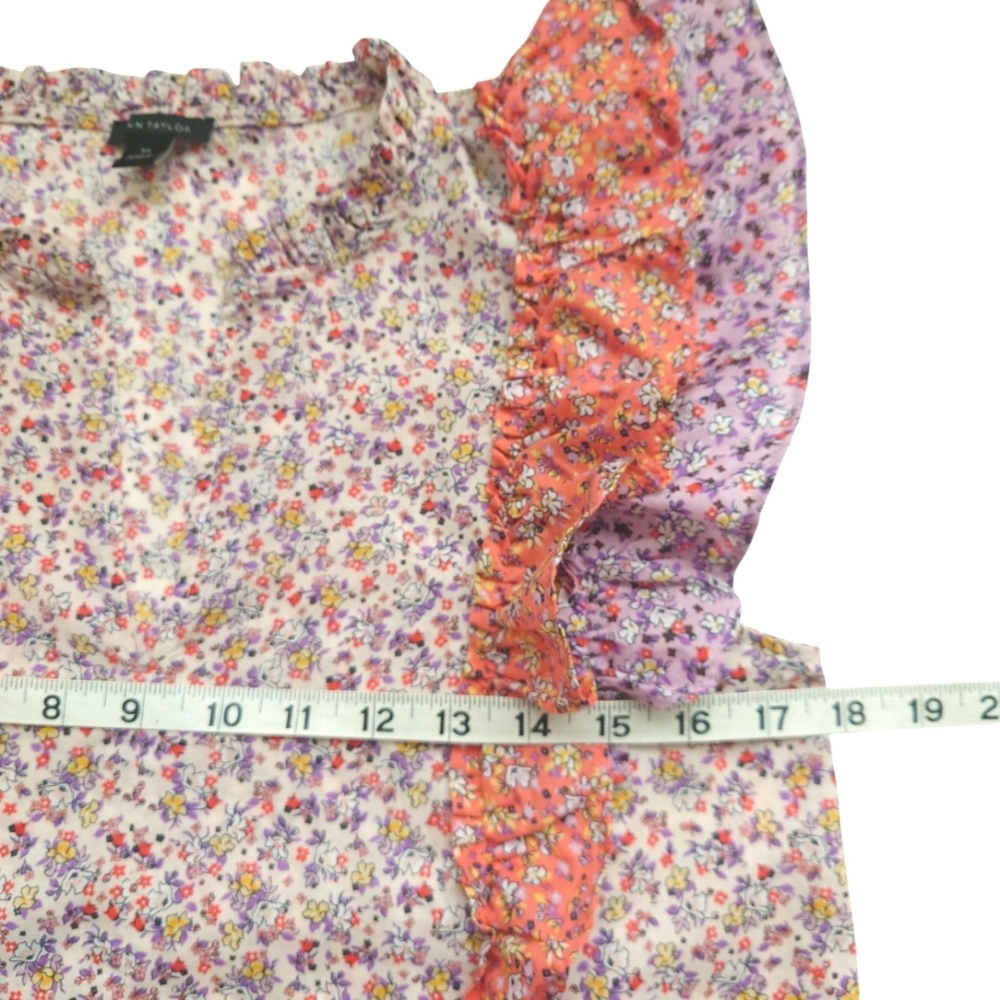 ANN TAYLOR Floral Ruffle Trim Shell Blouse Top Pink Orange Lilac Size XS - Picture 8 of 13
